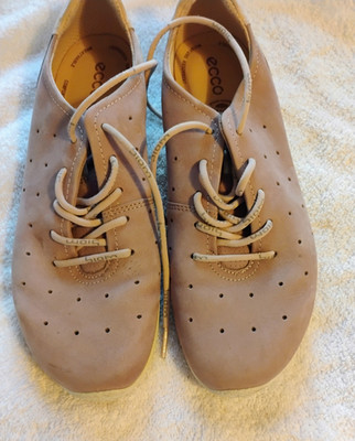 ECCO Women's Lavenserish Leather Golf Shoes Lace Up Rubber Sole Arch Support
