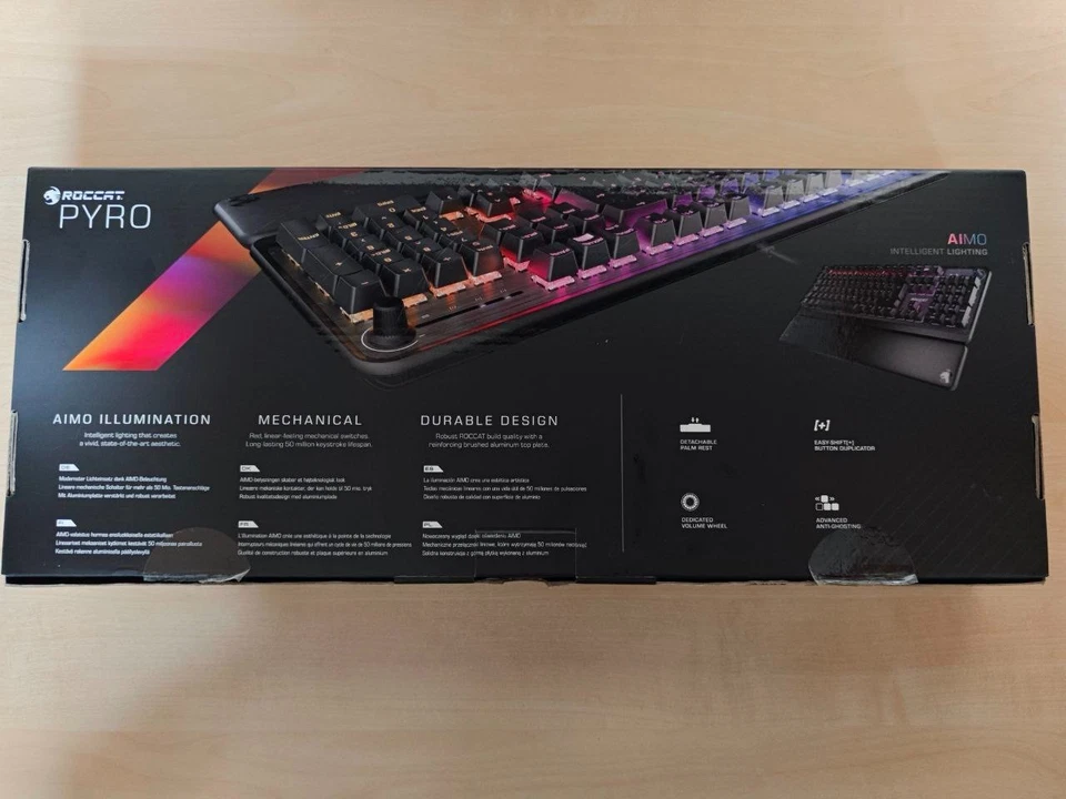 Roccat Pyro - Mechanical Gaming Keyboard with RGB Lightning French Layout AZERTY - Image 2 of 4