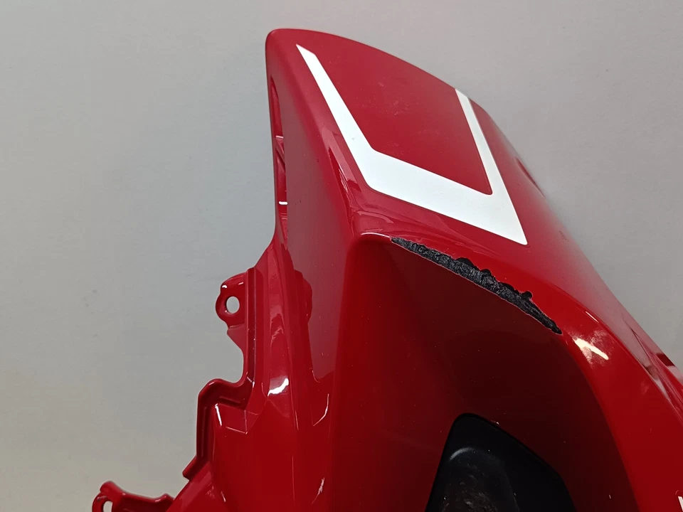 UN FLAN DROIT CARENAGE ECOPE HONDA CB500X 2019 64330-MKP-J800 64342-MKP-J800 - Photo 3/4