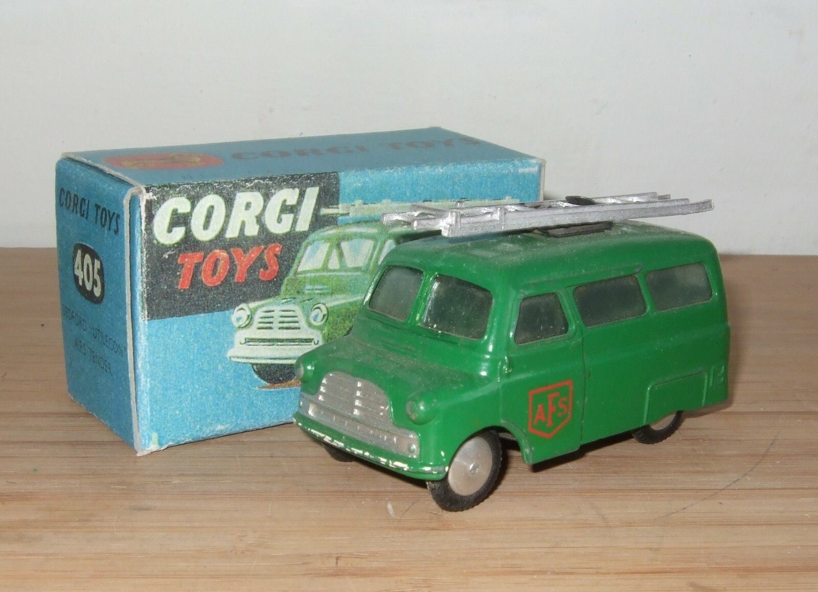 Corgi 405, Bedford Utilicon AFS Fire Tender - Free Price Guide
