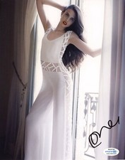Margaret Qualley Sexy Signed Autographed Signed 8x10 Photo ACOA 2020-2