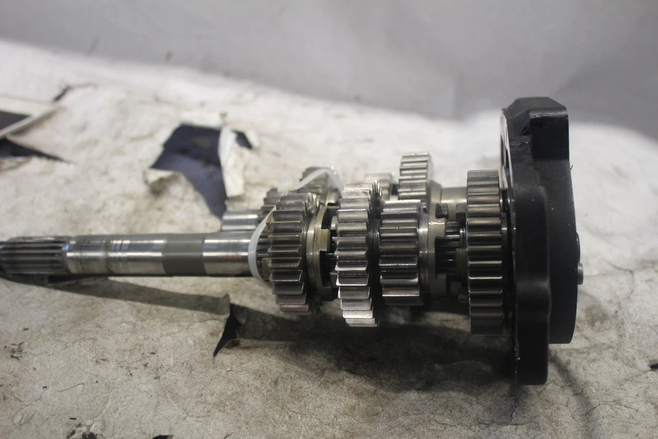 JUEGO DE ENGRANAJES DE TRANSMISIÓN DE 5 VELOCIDADES CARCASA DE COJINETE INTERNO 35252-93B 2001 H-D SOFTAIL DEUCE Foto 4 de 4