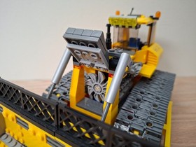 LEGO 7685 City Construction Dozer Bulldozer Complete with Instructions No Box