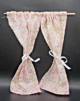 Dollshouse curtains 2 x. Pink/yellow flowers & green On pole 1:12th 7” - Image 1 of 4