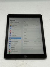 Apple iPad 5th Gen 9.7" Wi-Fi Only 32GB Space Gray A1822