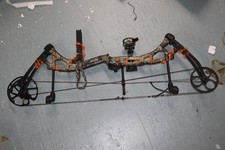 Bear Authority Compound Bow Package - Right Hand Camo 70lb - DRAW??