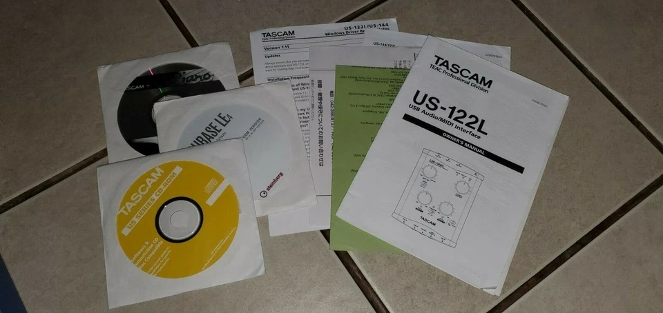 TASCAM US-122L USB AUDIO/MIDI INTERFACE WITH MANUALS AND SOFTWARE - Image 2 of 3