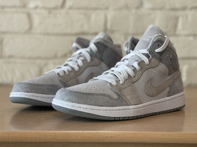 Nike Women's Air Jordan 1 Mid SE Particle Grey College Grey DO7139