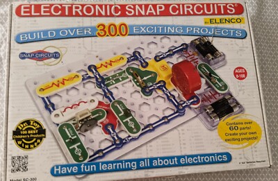 Elenco ELECTRONIC SNAP CIRCUITS SC300 Build Over 300 Projects EUC ! 