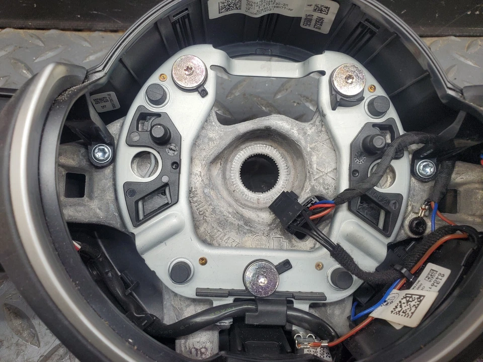 BMW M3 2016-2020 competición manual cuero volante 7848638-02 #71 Foto 4 de 4