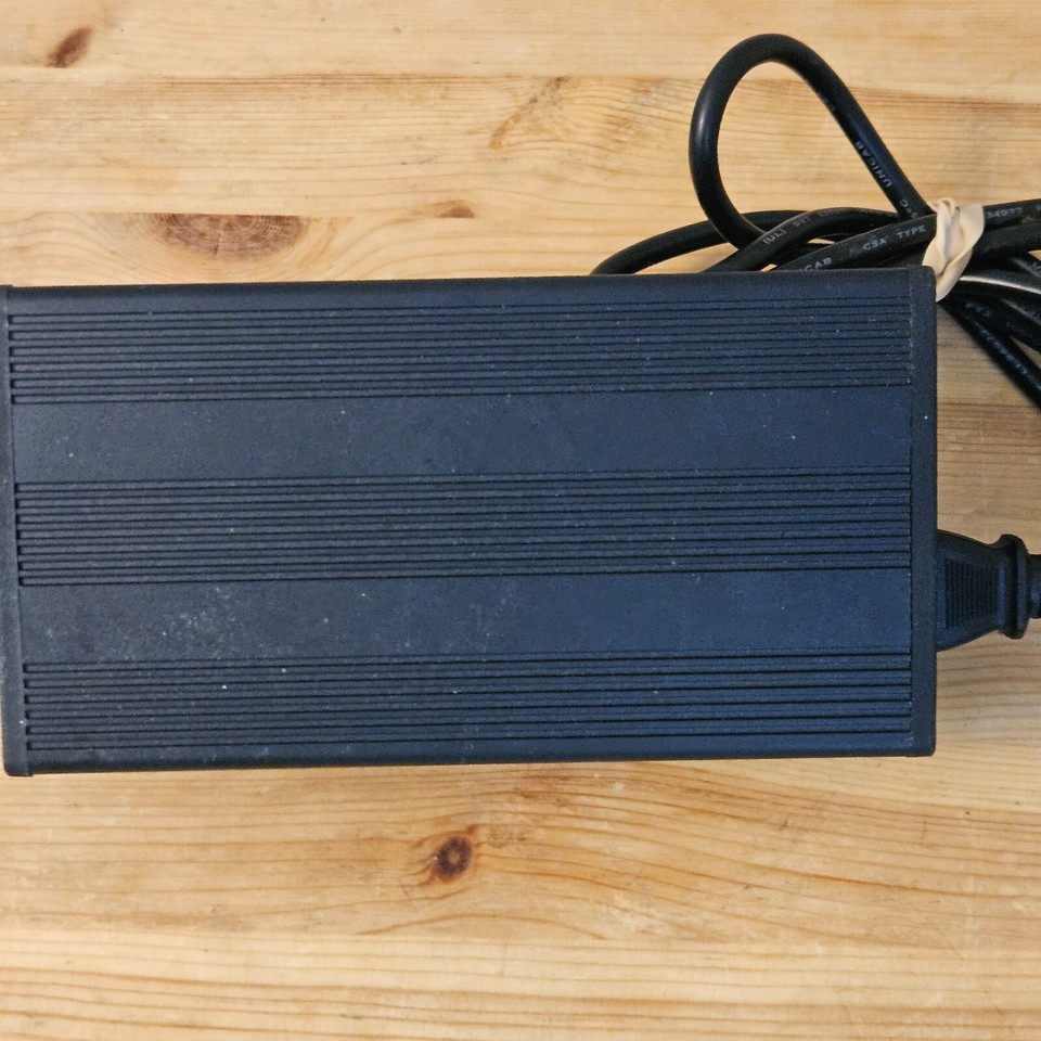 Merits HP8204B Lead Acid Battery Charger for Jazzy Drive Power Chair B