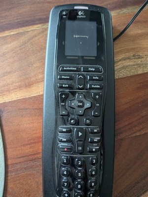 Logitech Harmony One Universal-Fernbedienung kabellos mit Display, Schwarz