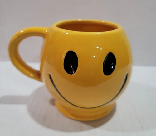 Vintage 1970s McCoy SMILEY FACE Coffee Mug HAVE A HAPPY DAY Smile