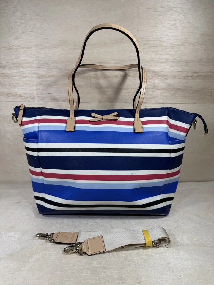 Bolso de hombro Kate Spade Adaria multicolor a rayas de vinilo recubierto de cuero con lazo Foto 2 de 4