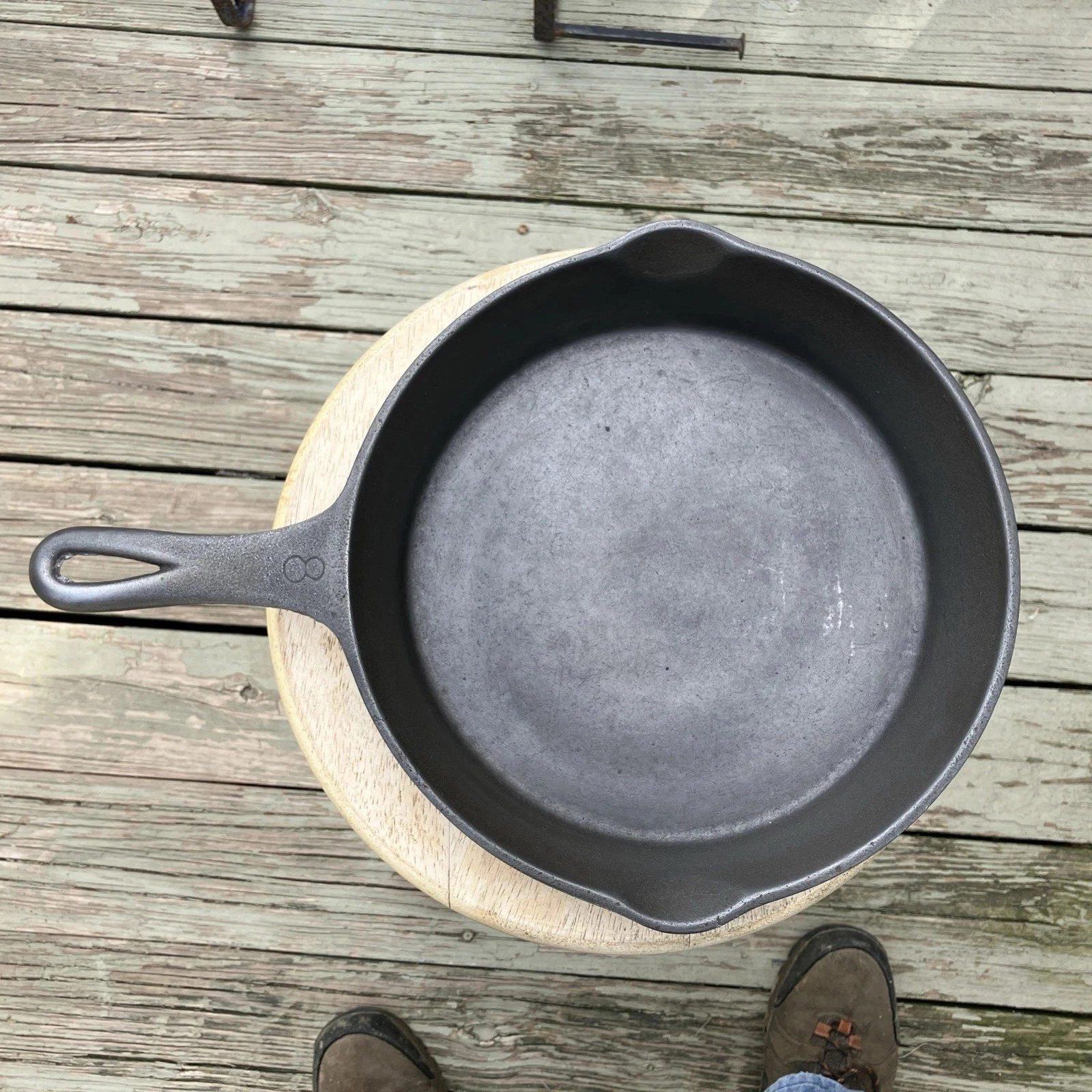 Vintage Unmarked Wagner No 8 Cast Iron Skillet 10.5”
