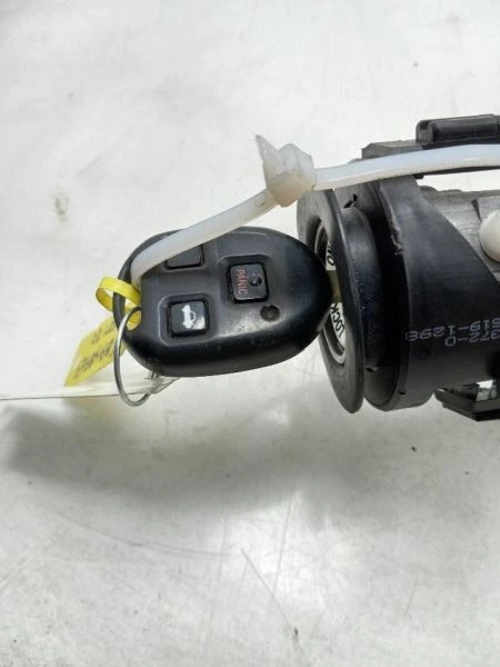 02 LEXUS SC430 IGNITION SWITCH - Image 4 of 4