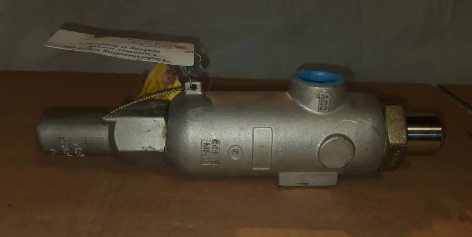 Farris 1/2" X 1-D Stainless Relief Valve  27DA13-F20S4 1500 PSIG - Image 2 of 4