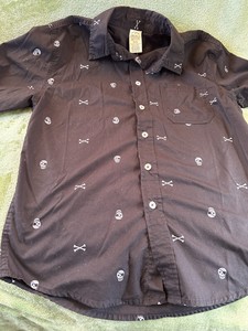 Boys Youth XL (14-16) Black with Skulls button up dress shirt by Faded Glory