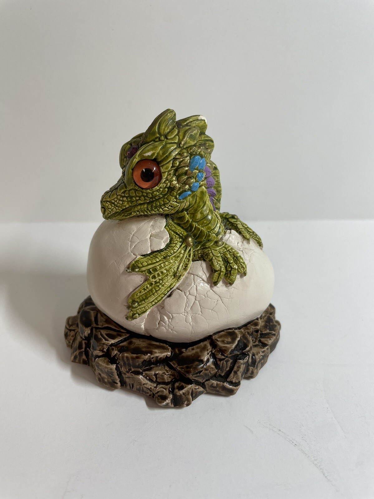 Picture 1 of 8