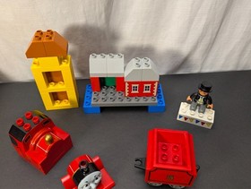 Lego DUPLO Thomas & Friends 5547: James Celebrates Sodor Day, Missing Wheel Base