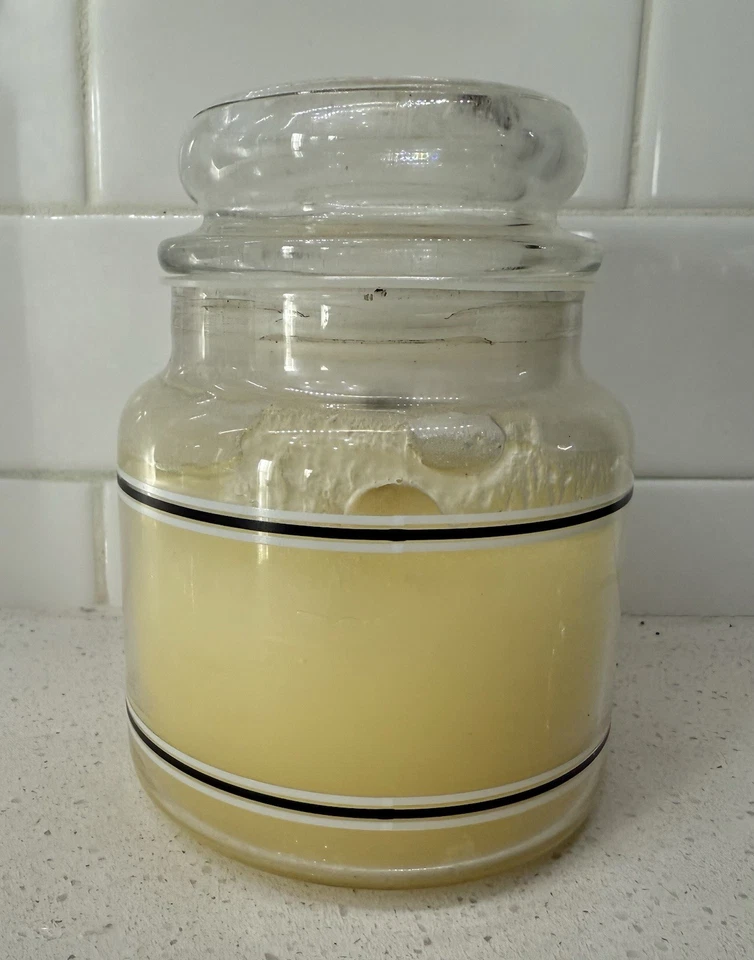 RARO 14.5 OZ YANKEE CANDLE BUTTERCREAM calentador de casa retirado etiqueta negra 80% completo Foto 3 de 4