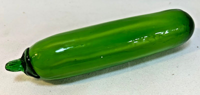 Glass Green Cucumber Zucchini Vegetable Murano Style Vintage Art 8''