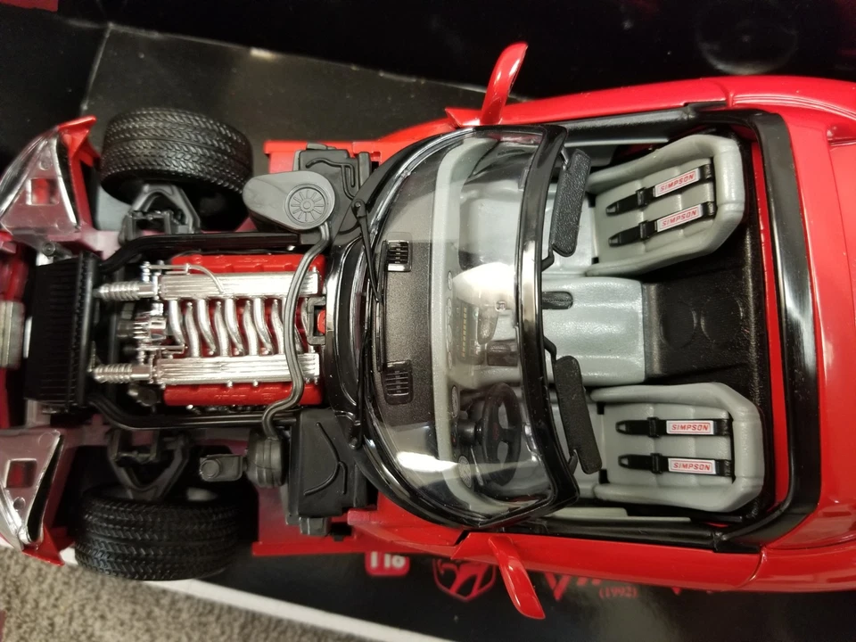 道奇 Viper RT/10 1992 红色压铸 1/18 Burago 全新带盒 — 第 3/4 张图片