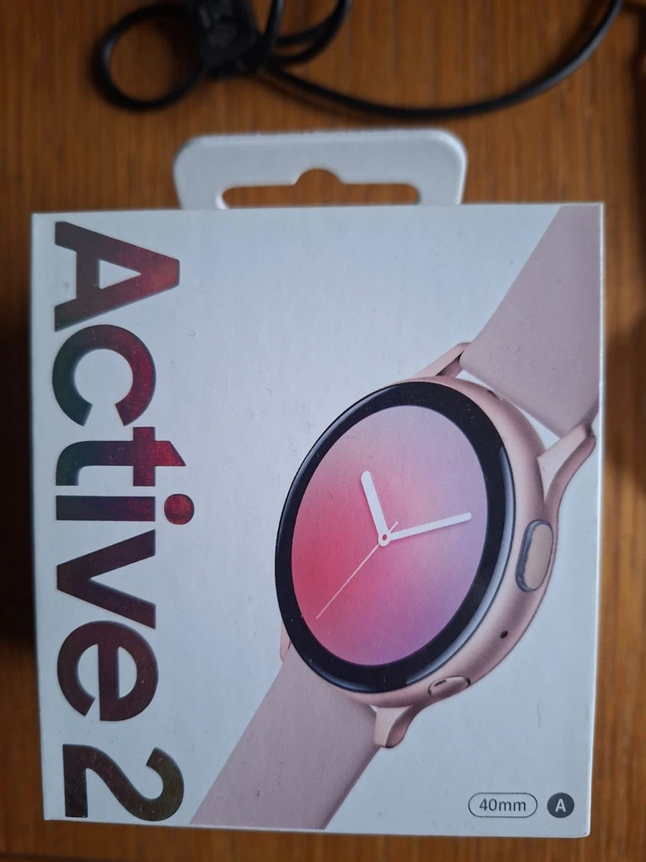 Galaxy Active 2 Smartwatch 40mm - Image 2 of 4
