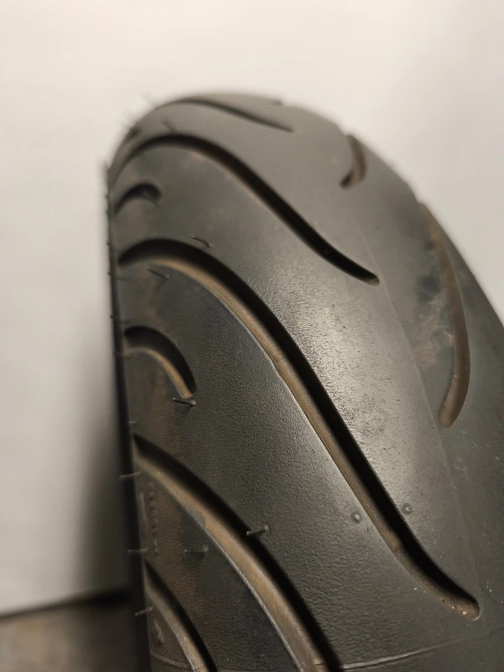 1x 140/70-17 140 70 - 17 66S Michelin Pilot Street Rear DOT 5220 3,5-4,5 mm - Bild 2 von 3