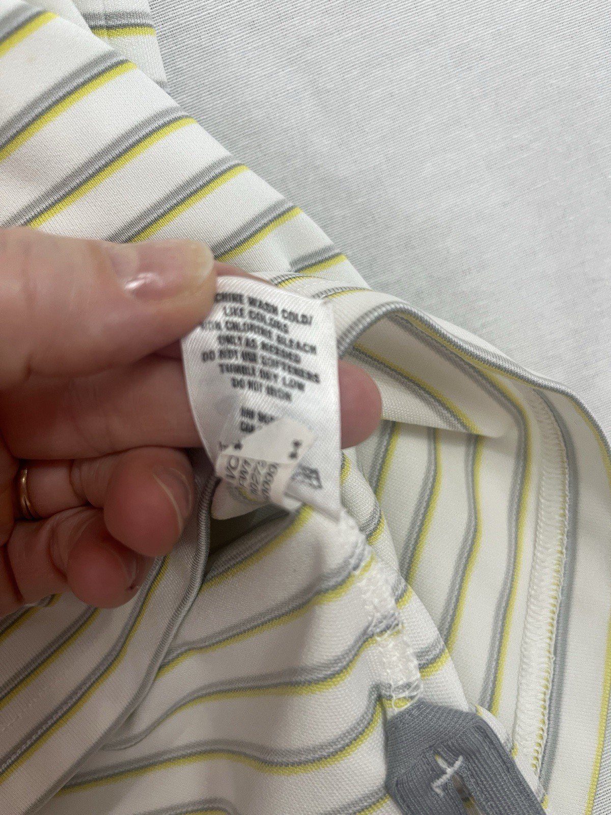 Under Armour Heat Gear Loose Men's Sz XL Polo Shirt Short Sleeve Striped thumbnail 9