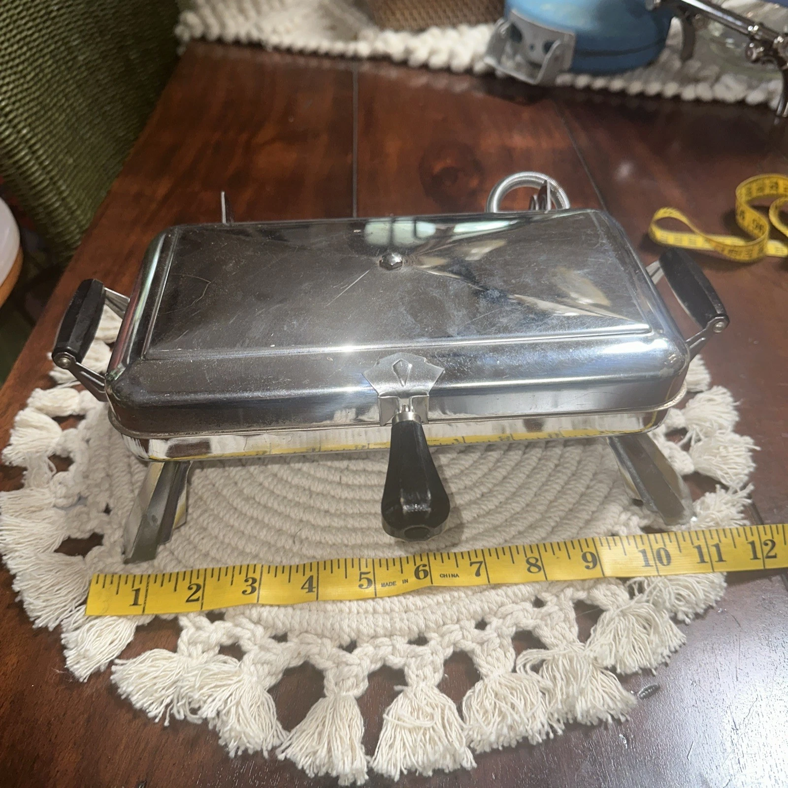 Vintage Super Lectric Series 55 Chrome Griddle Sandwich Maker Retro Footed A6
Opens in a new window