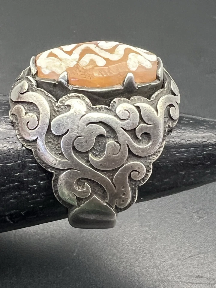 Antica perla di agata eched saziata su anello vintage in argento fatto a mano... - Immagine 4 di 4