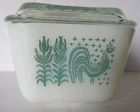 PYREX AMISH BUTTERPRINT Turquoise Rooster 502 Refrigerator Dish W/Lid 1.5 pt Vtg