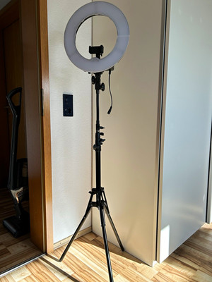 Neewer LED Ringlicht dimmbar mit 155 cm Stativ, Handyhalter, Filter & Tasche