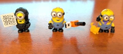 Mega Bloks Despicable Me Minions Series 9 Figures - Dave, Dave Cat, Carl Black