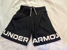 Under Armour Shorts Youth Large 14-16 Black Mesh Loose Fit Logo Athletic