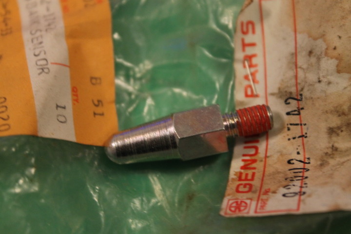 NOS kawasaki EX250 EX500 ZX600 ZX750 Bank Sensor Bolt 92002-1742