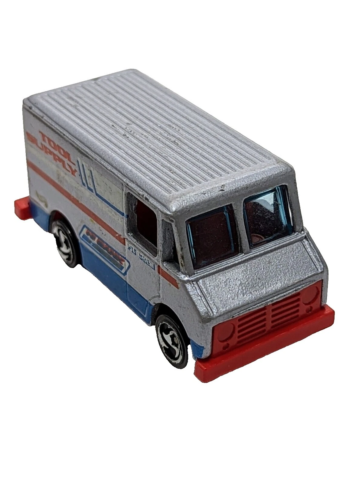 Hot Wheels 的 Heat Fleet 系列压铸玩具厢型车