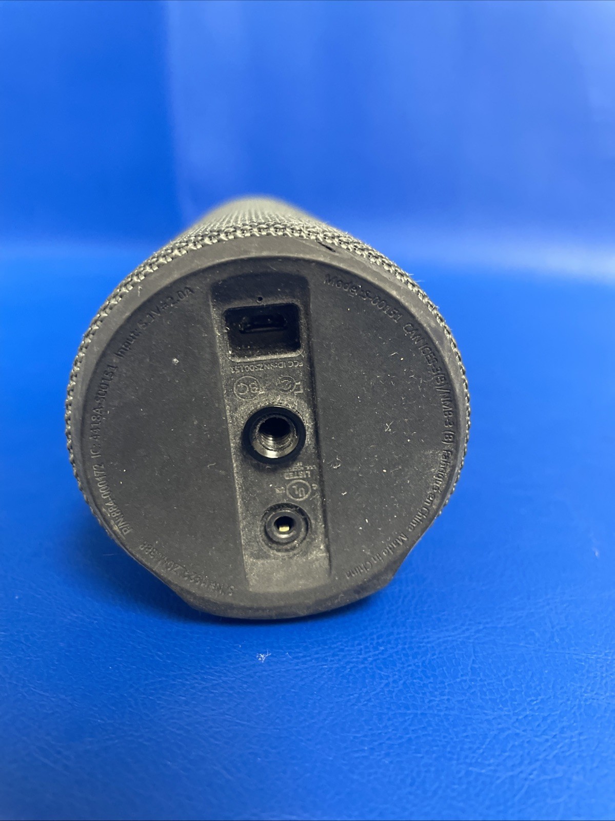 UE Ultimate Ears S-00151 Portable Bluetooth Speaker - WORKING