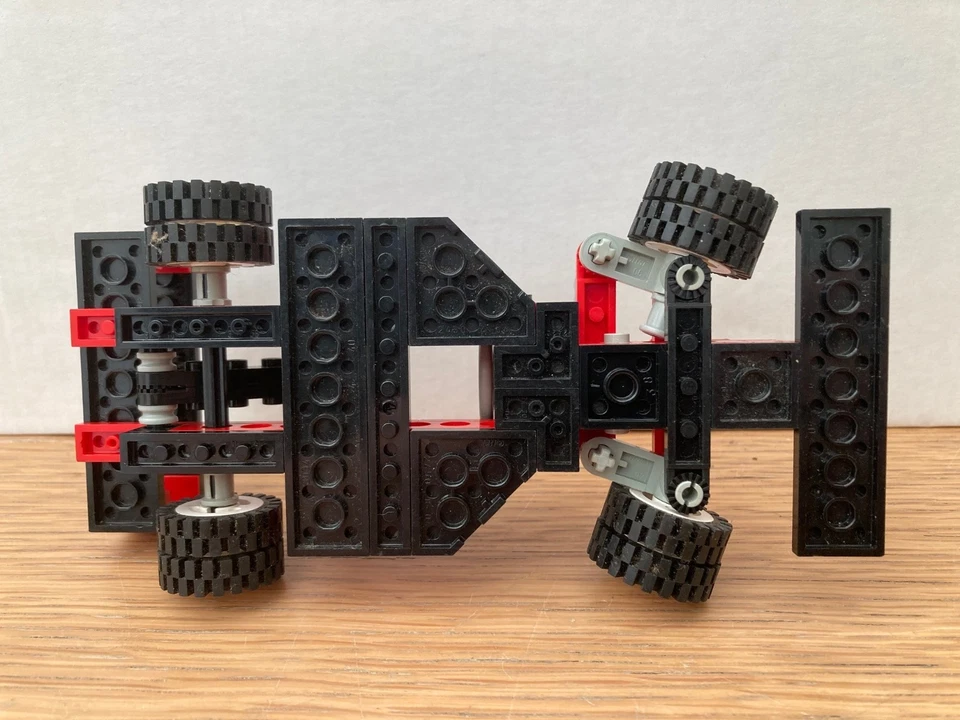 LEGO Technic 8808 F1 Racer, photo 4 of 5
