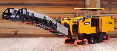 1:35 for SANY for SCM2000-C10 milling machine road paving door open version