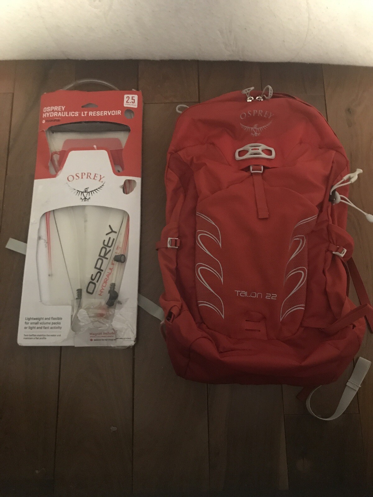 osprey talon 22 red