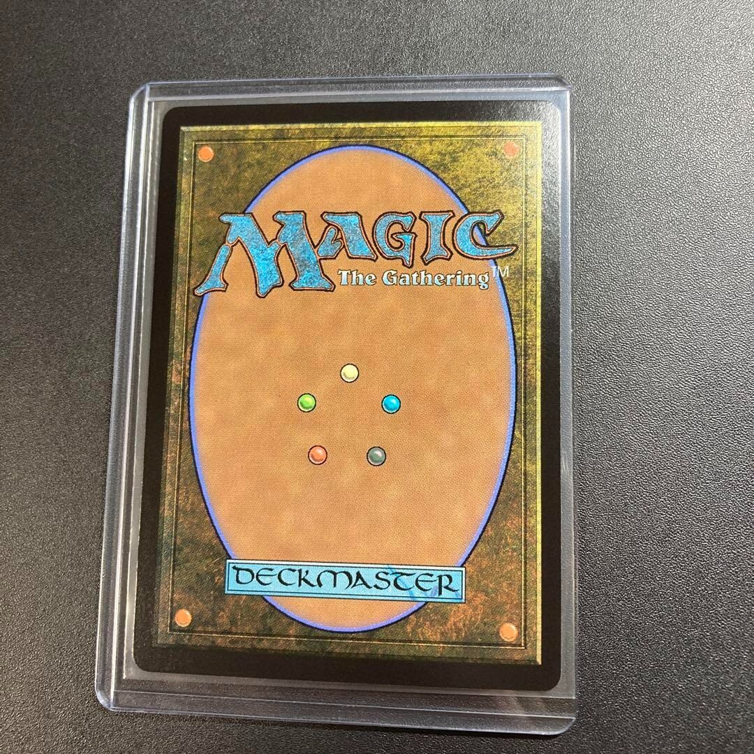 Yuna Hope of Spira M Surge-Foil Borderless 549 MTG Final