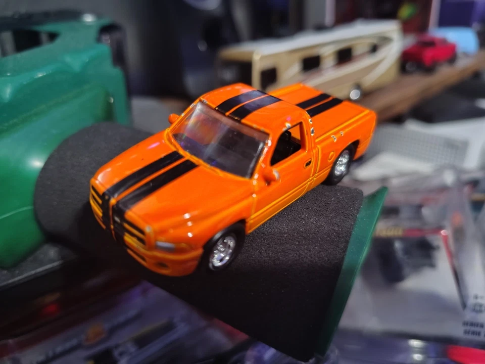 复古 1999 年 Johnny Lightning 1997 道奇 Ram VTS 散装(阅读 DESC) — 第 2/4 张图片