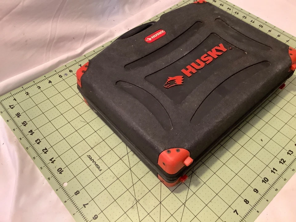 Juego de herramientas Husky Air 1/2" llave de impacto 3/8" trinquete zócalos brocas etc. Foto 3 de 4