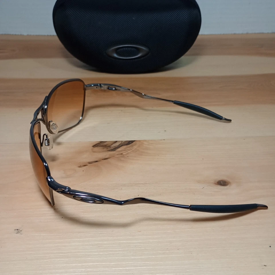 Oakley Crosshair 1.0 S Small 144mm Metal Frame Lens Brown Peeling With Case - Image 3 of 4