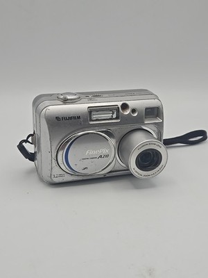 Fujifilm FinePix A210 Digital Camera 3.2MP Silver 3X Zoom Japan Retro | WORKING!