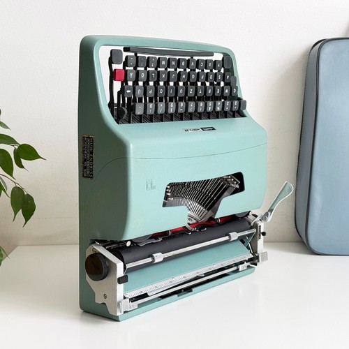Olivetti Lettera 32 | Typewriter | Working | 1960s | UPS 3-Day to US/CAN