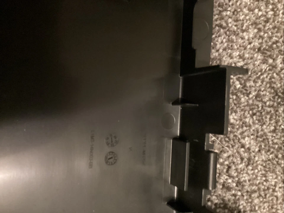 Ford Explorer 2022 cubierta superior de batería Foto 3 de 3