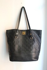 Louis Vuitton sac à main modèle Citadine en cuir grainé bleu marine à motif mon